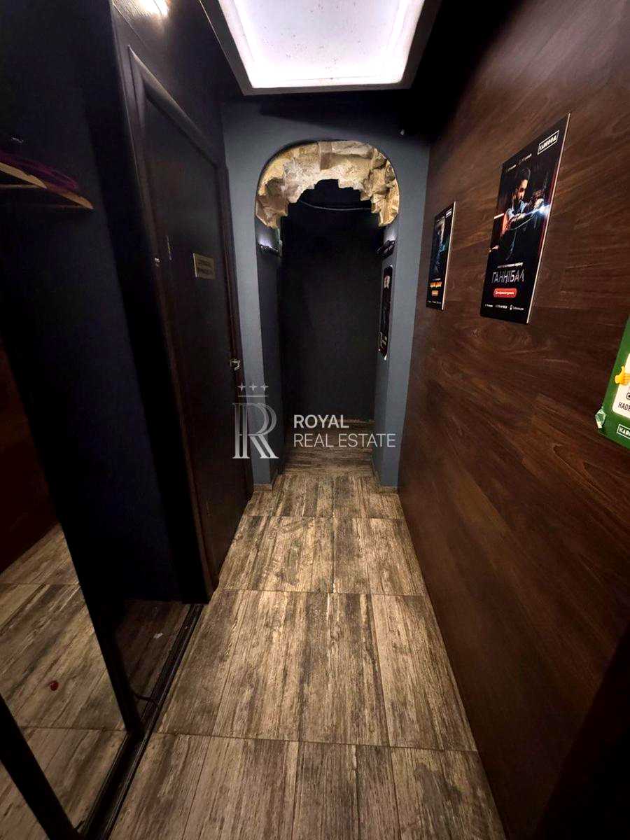 1863813798657154
