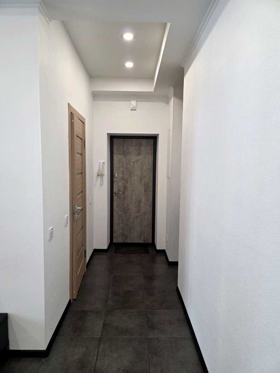 1863822352585551