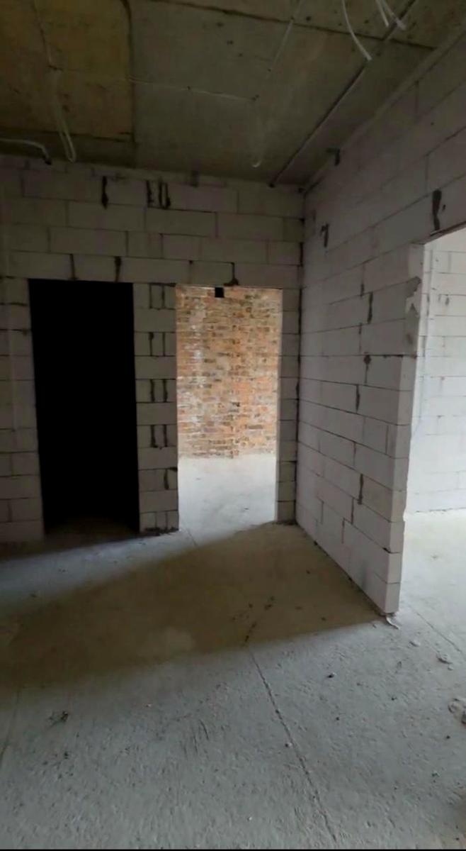 1863823869797396