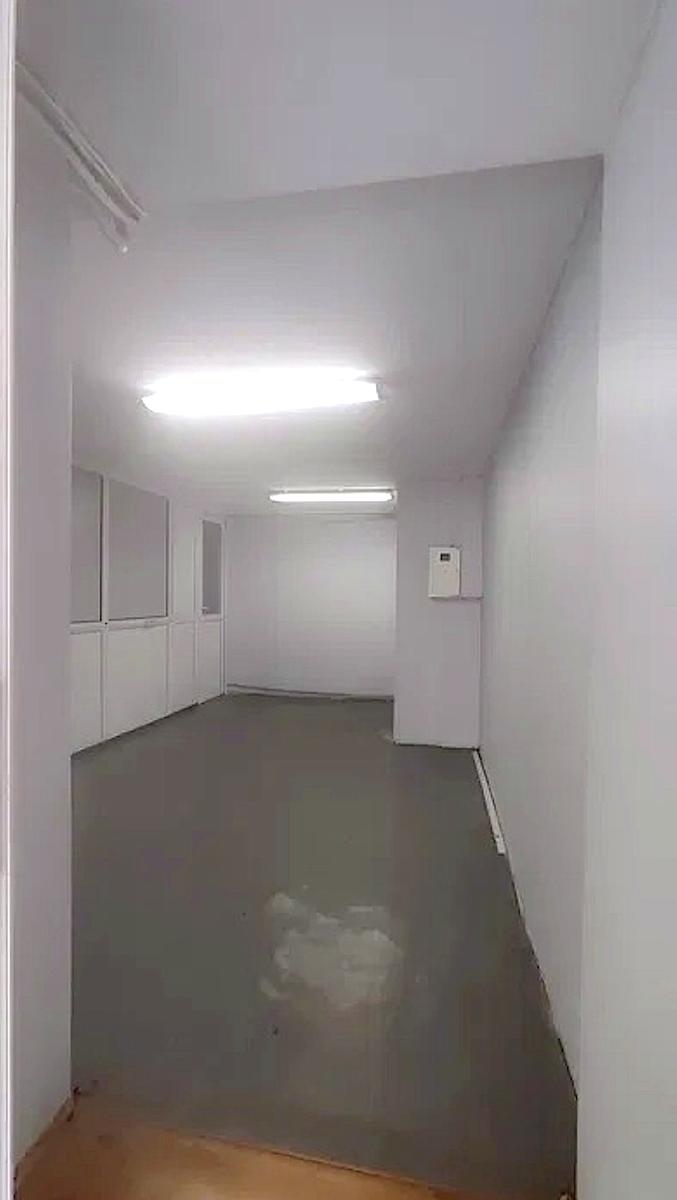 1863828832912694