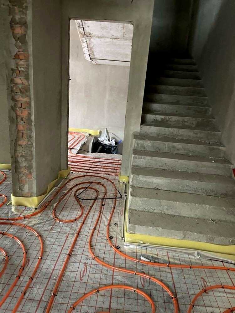 1863831566037165