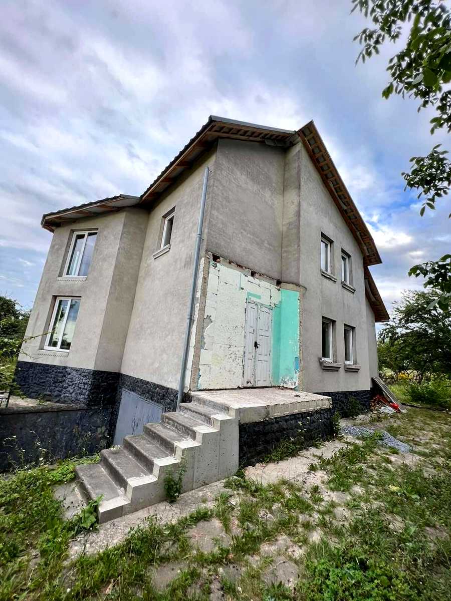 1863832411258979