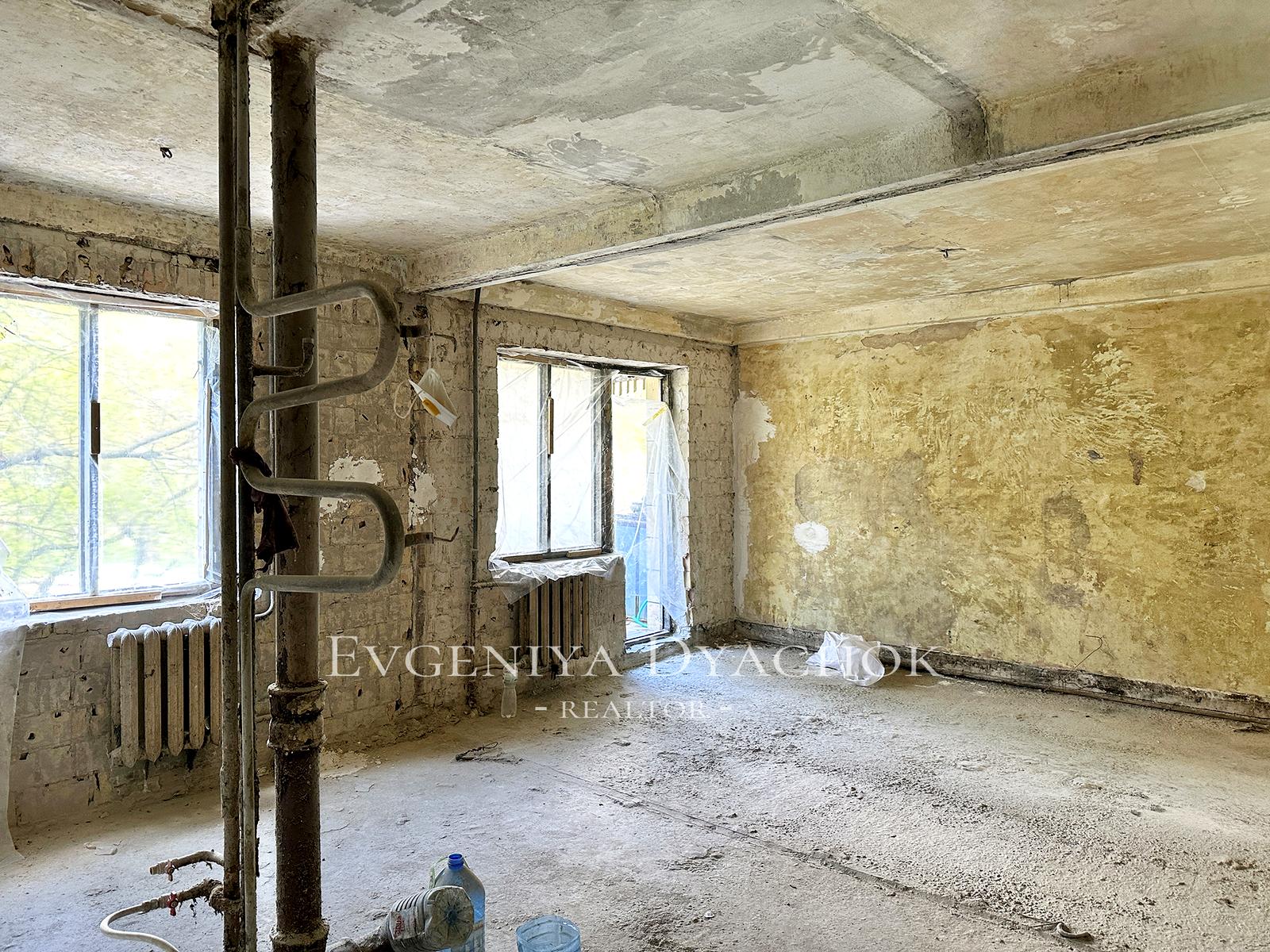 1863837575088990