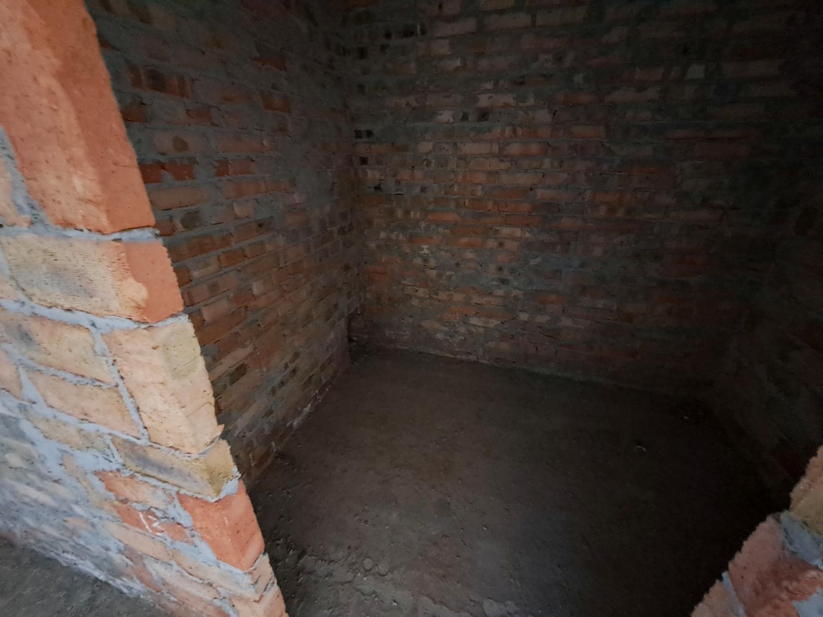 1863876187619067