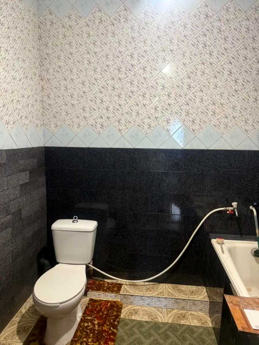 1863876713428549