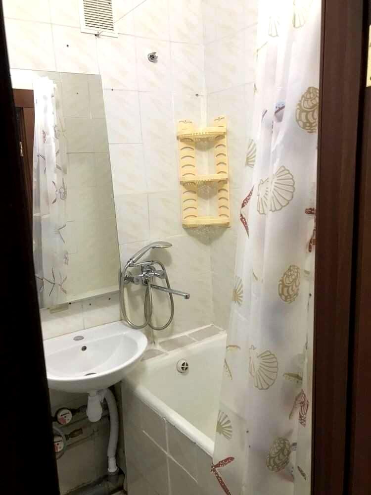 1863881354404527