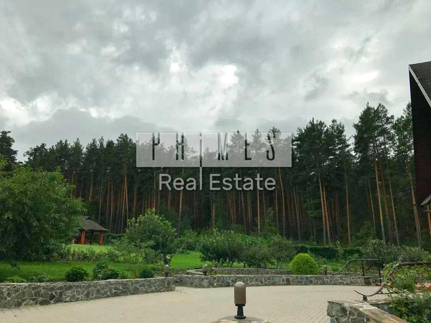 1863883652656595