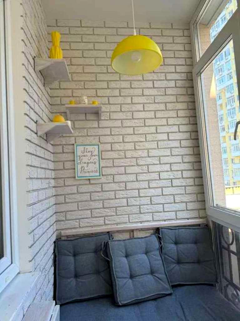 1863886165702851