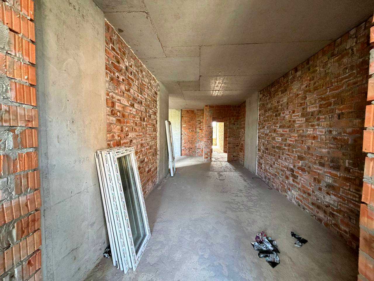 1863887301599137