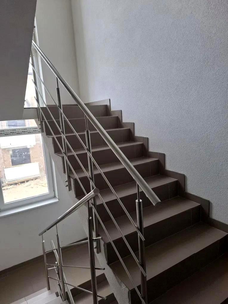 1863887538041567