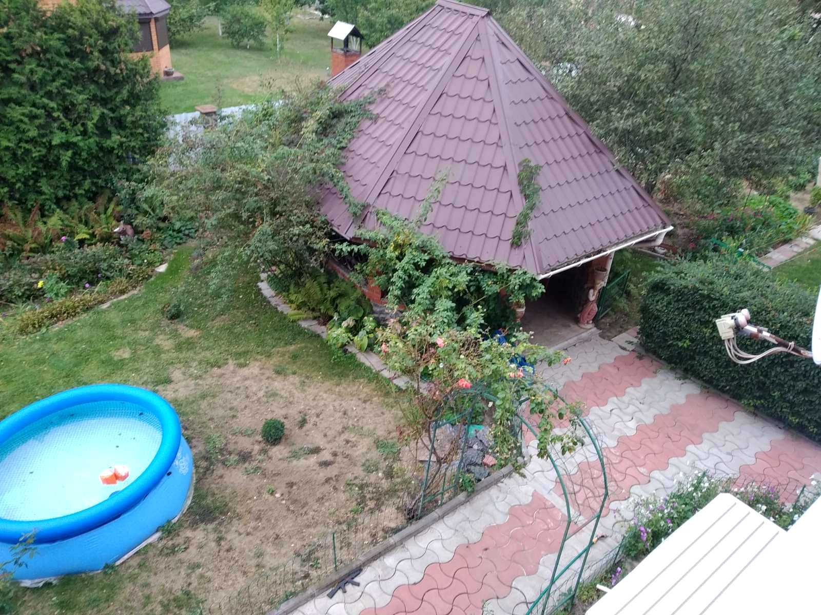 1863888460436332