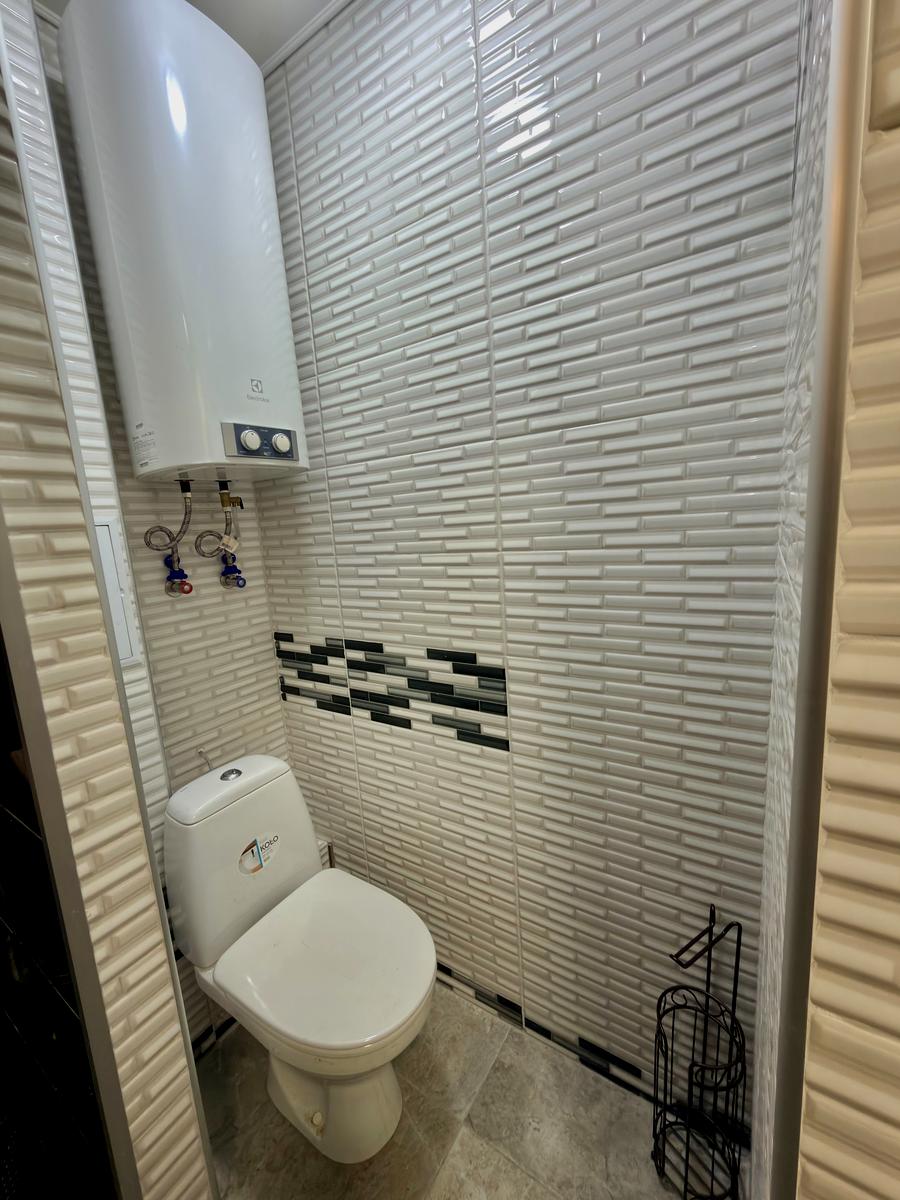 1863889078306067