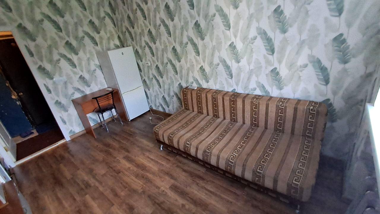 1863889823083685