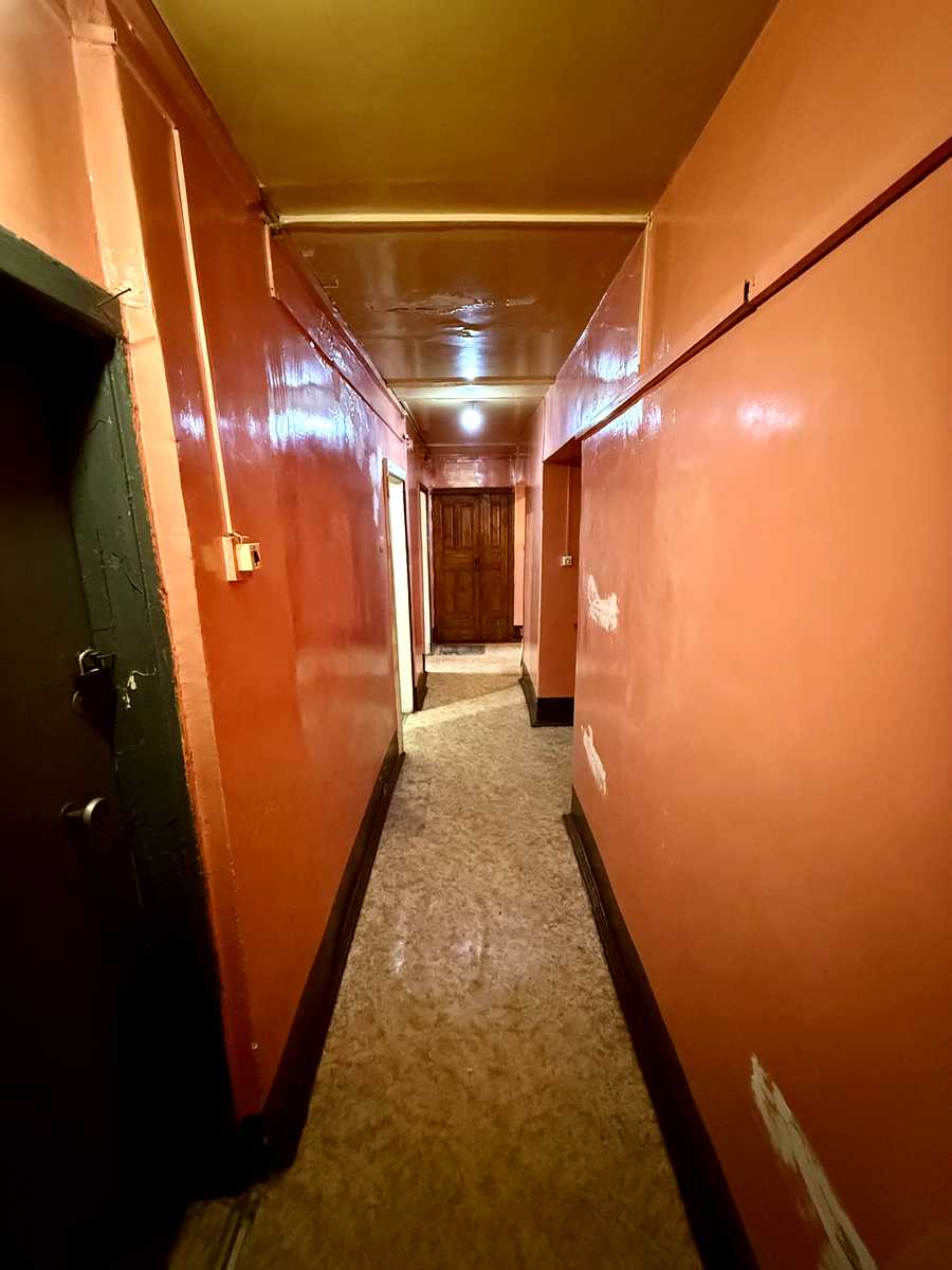 1863889986405376