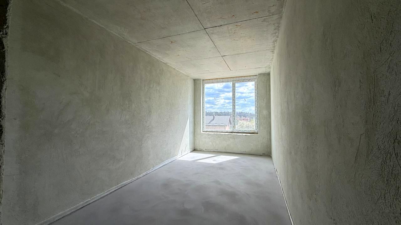 1863891909616307