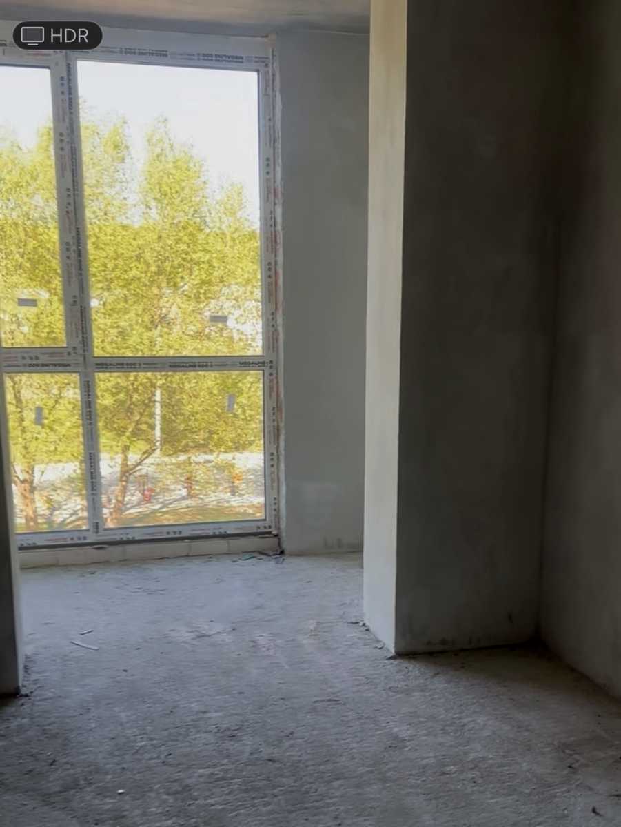 1863898310958631