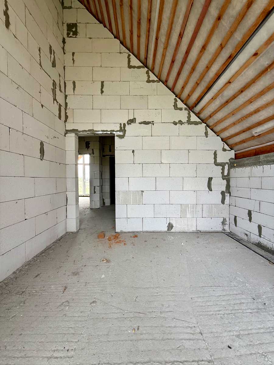 1863898859563060