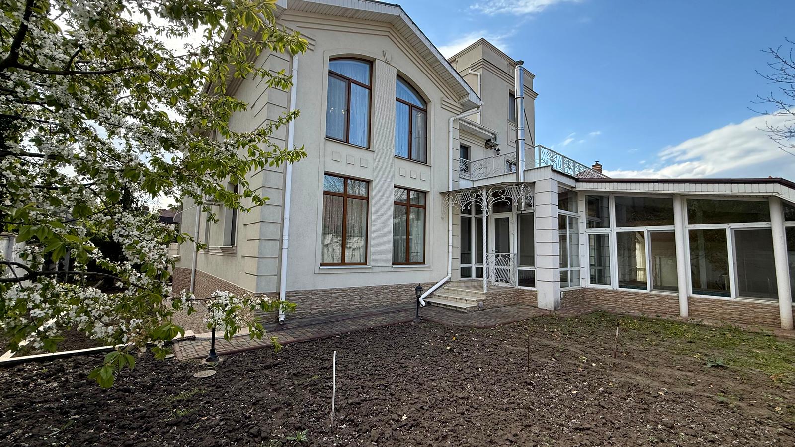 Дом по адресу Фрегатный пер. (площадь 400 м²) - фото 2 Дом по адресу Фрегатный пер. (площадь 400 м²) - Atlanta.ua - фото 2