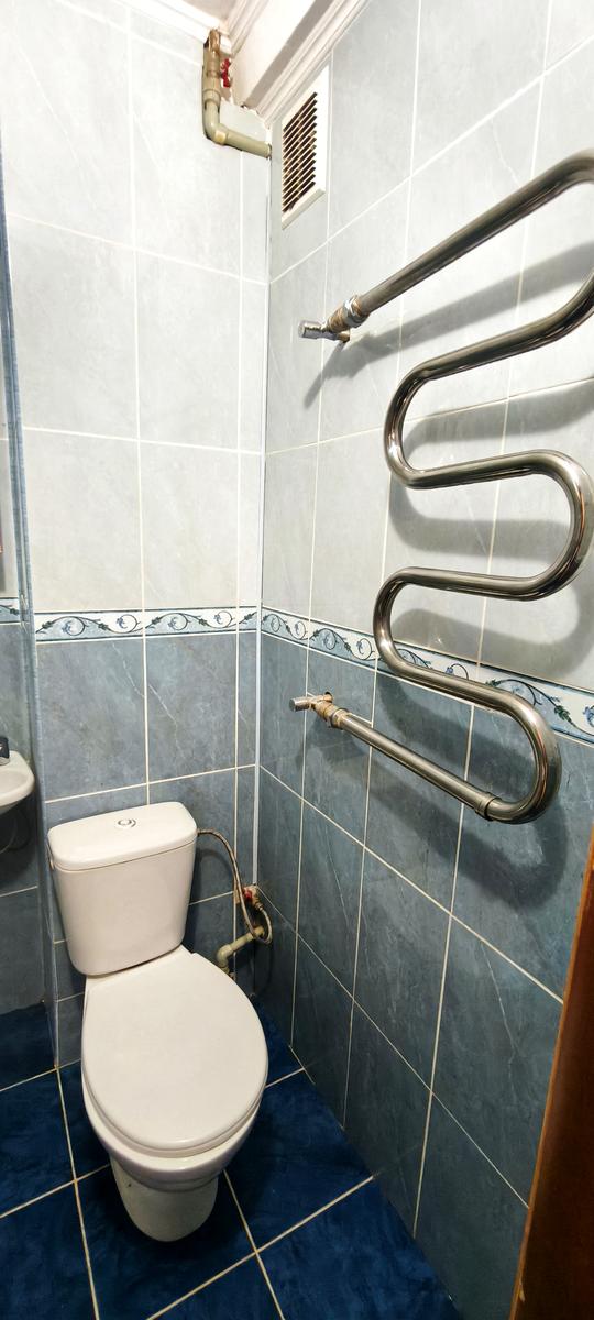 1863904499353469