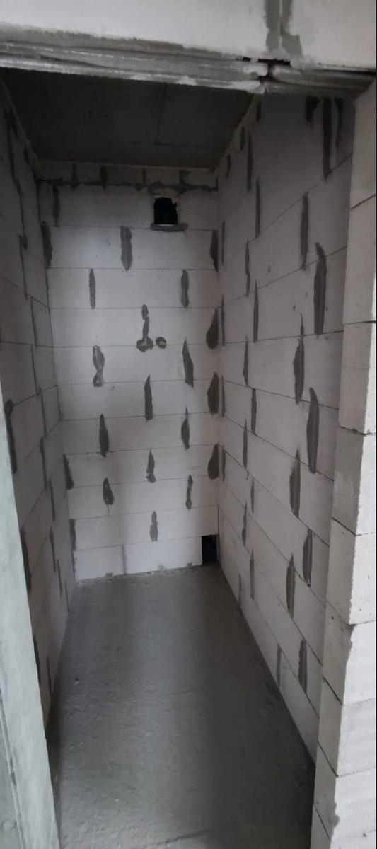 1863905583027424