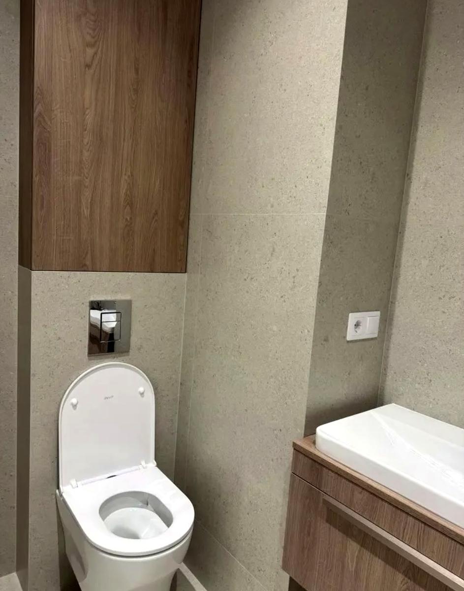 1863906671227590