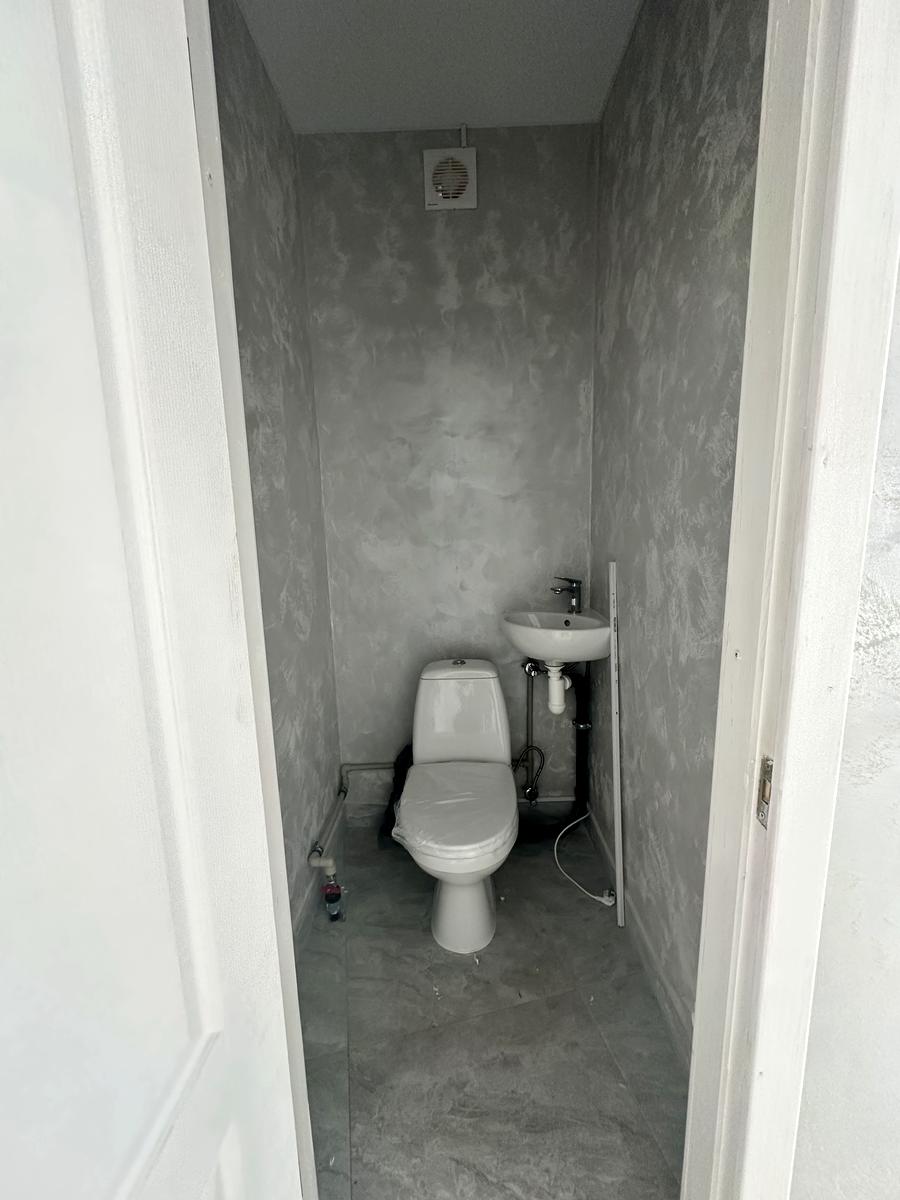 1863910831049517