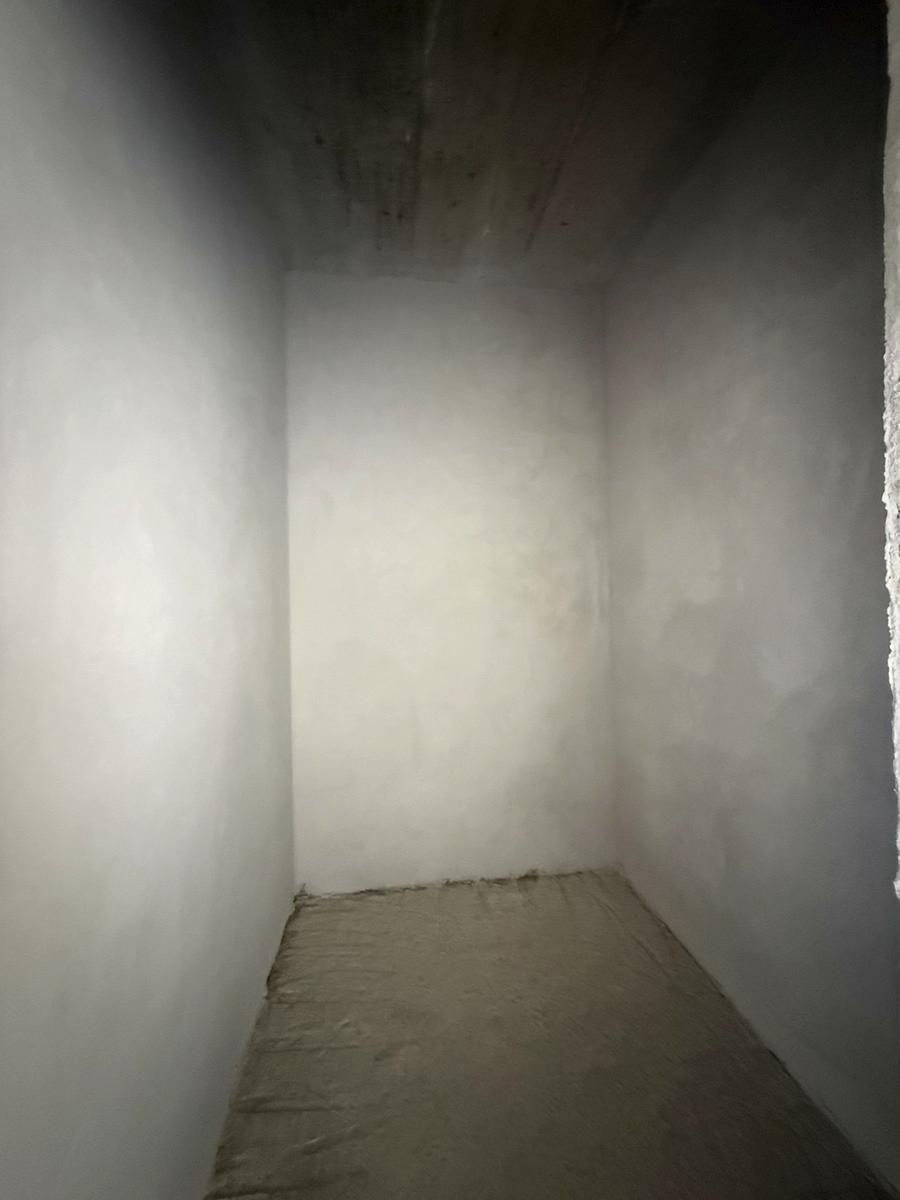 1863913907564082