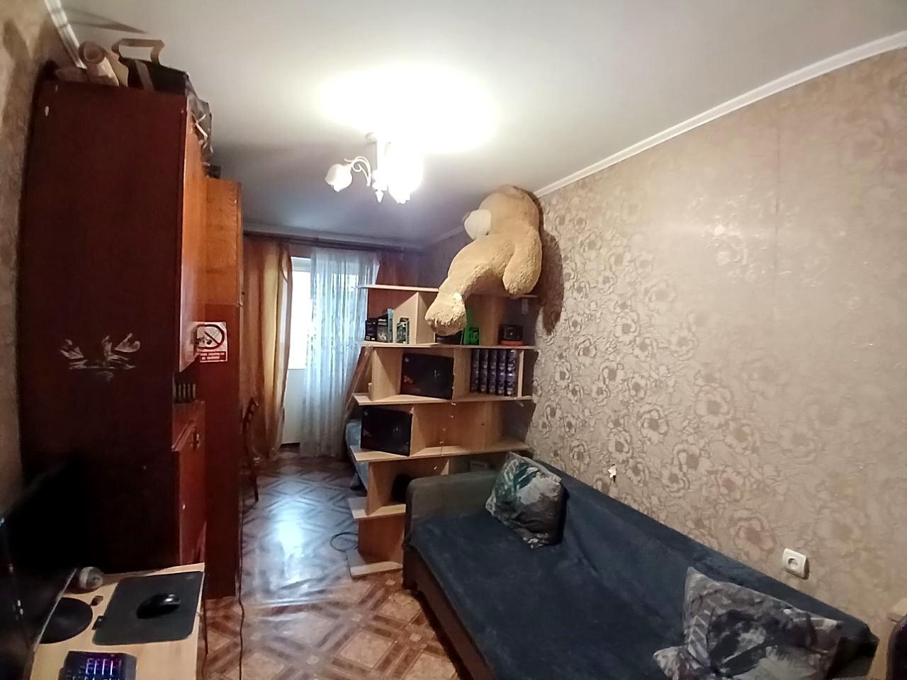 1863914293342572