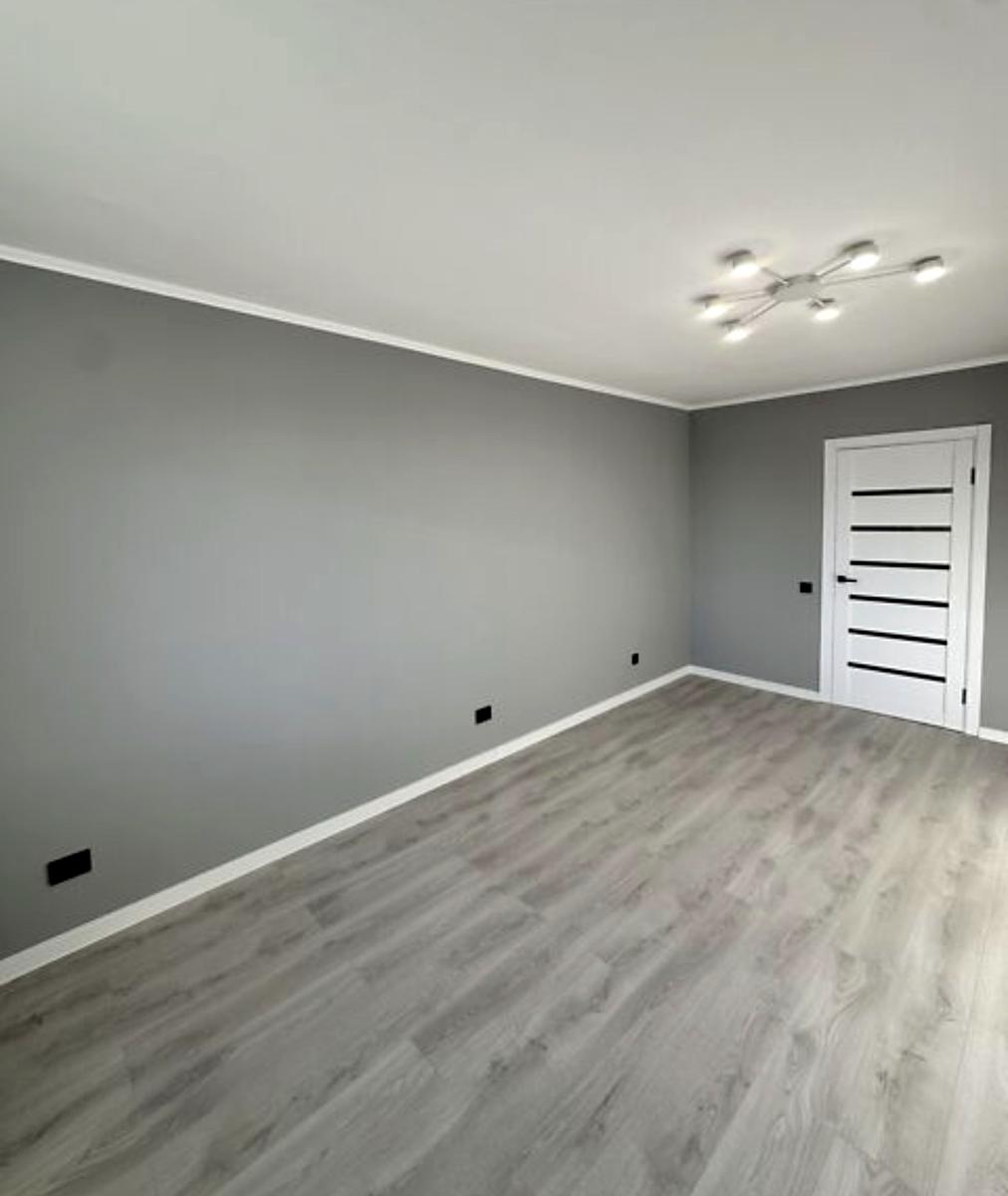 1863915713831947