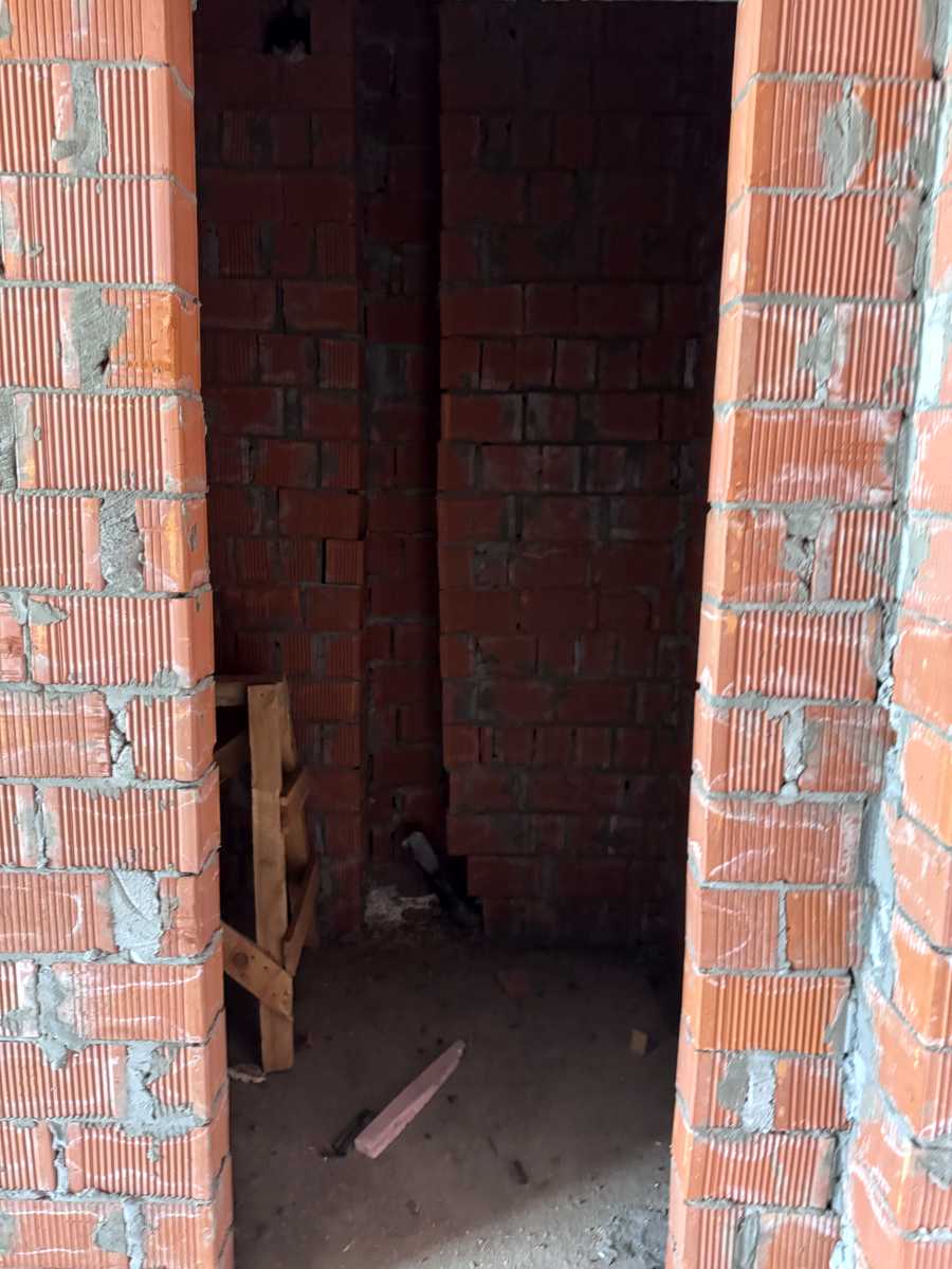 1863919980289661