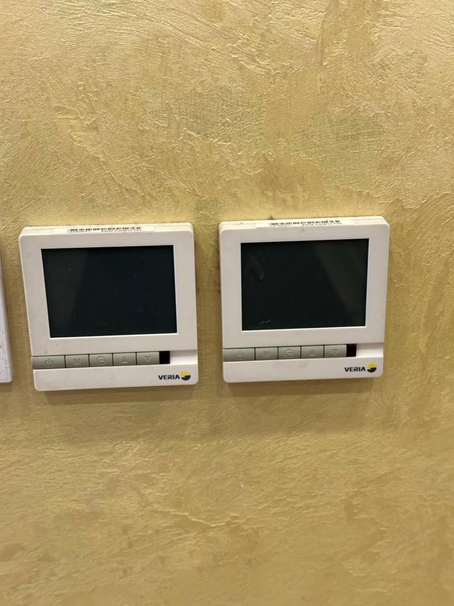 1863920497286070