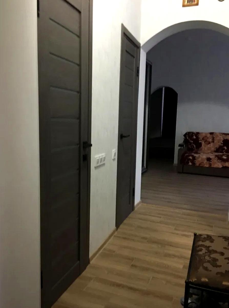 1863924121574882