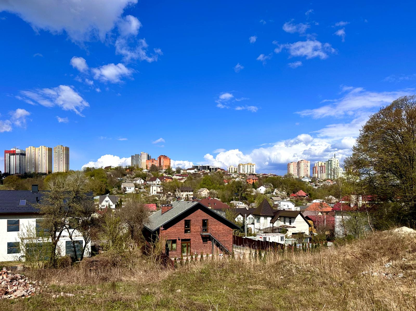 1863924327521895