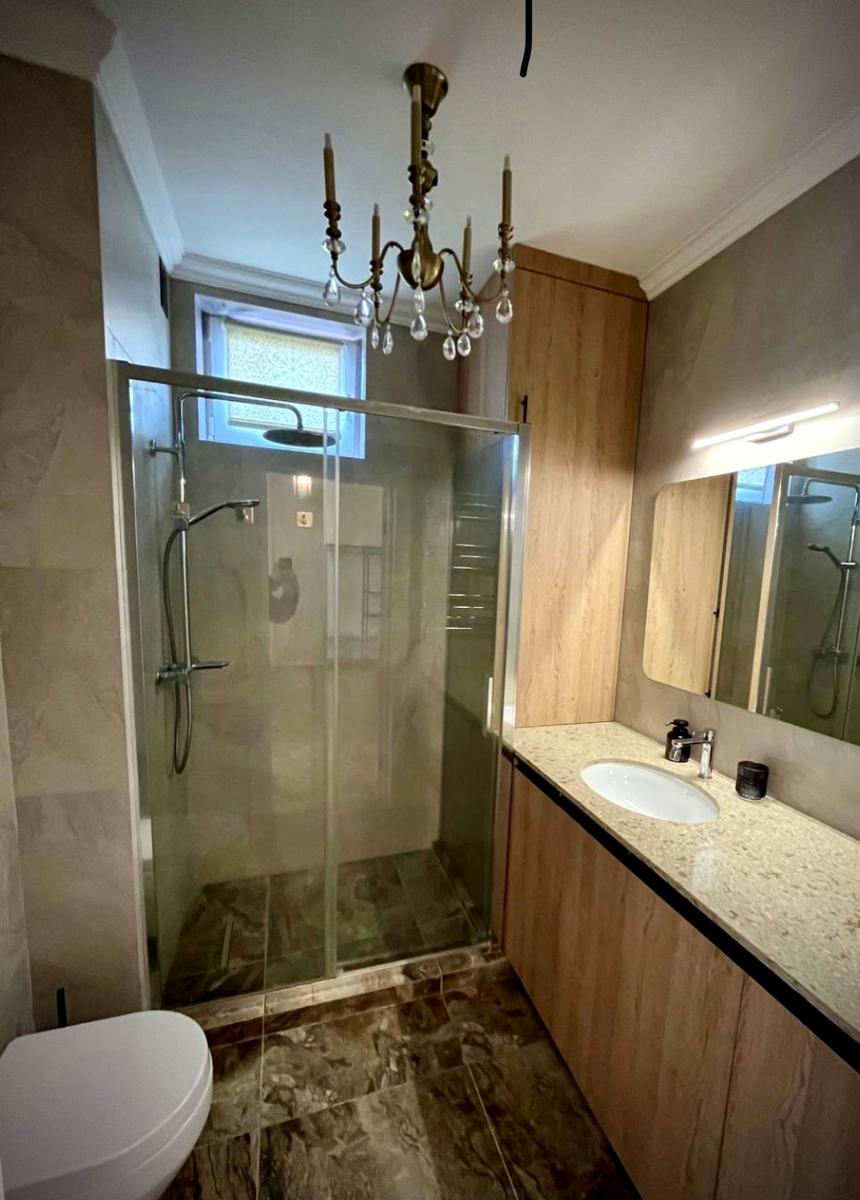 1863927078603207