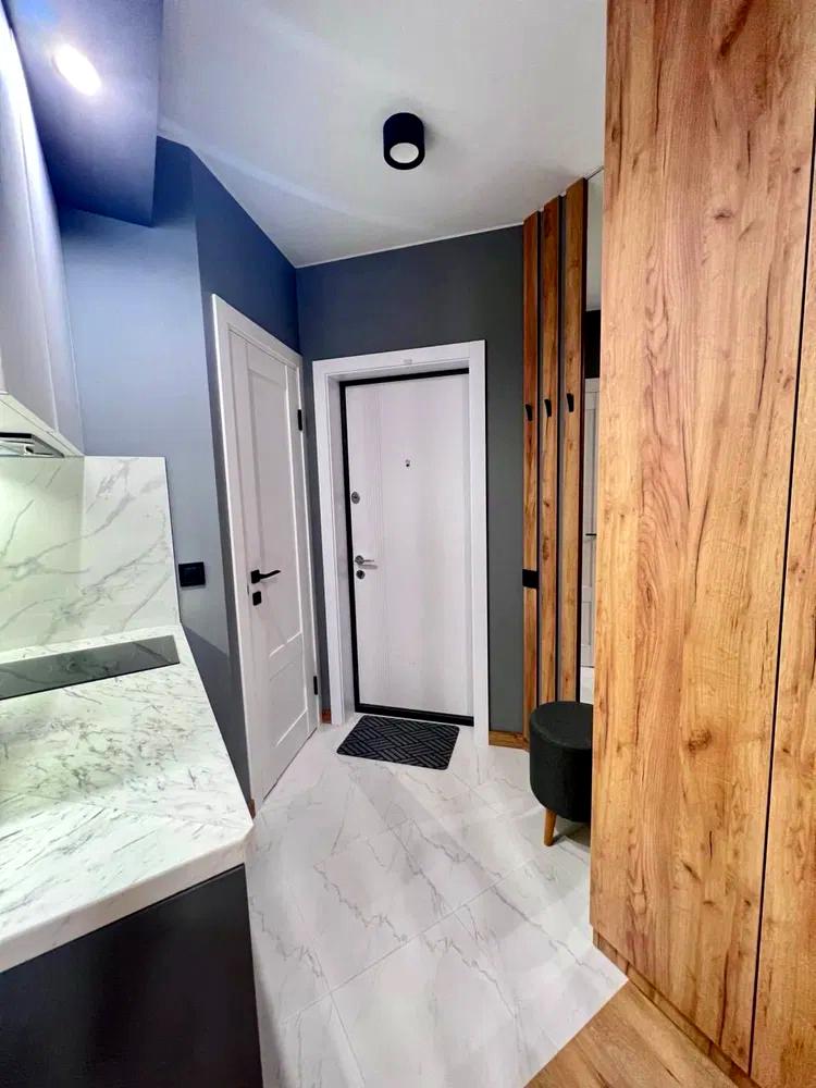 1863969182136552
