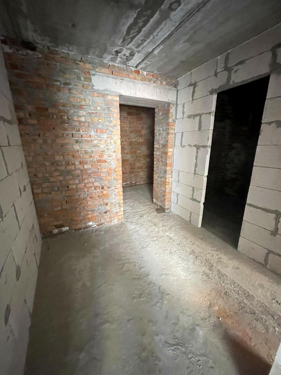 1863970523974402