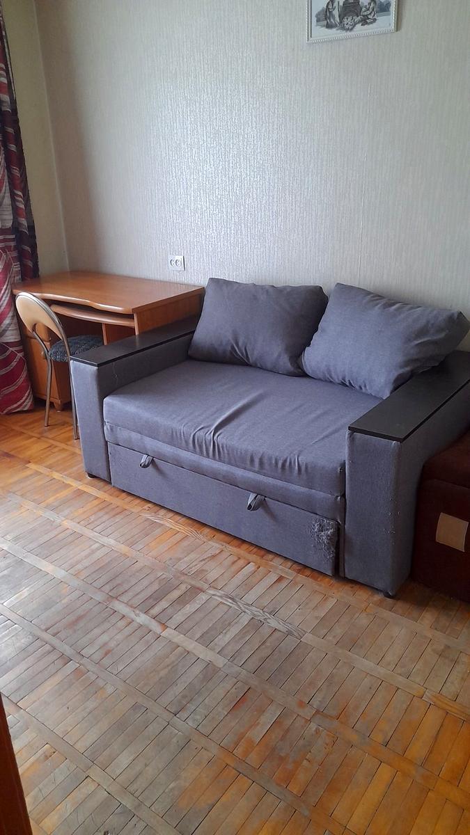 1863973431976356
