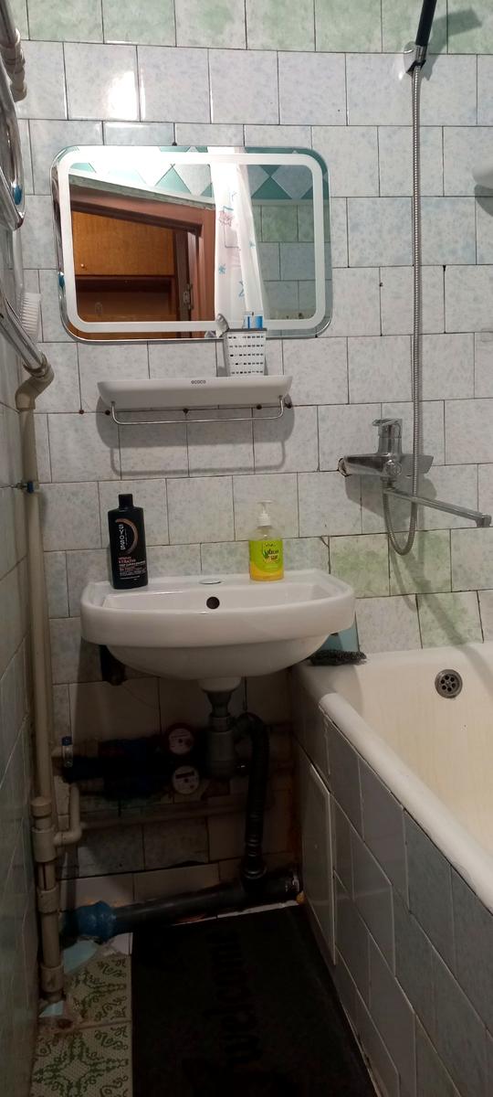 1863974822901378