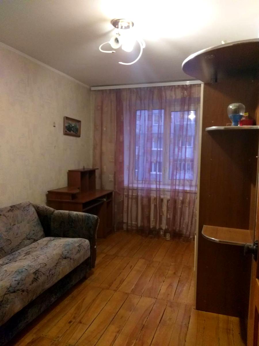 1863974974338380