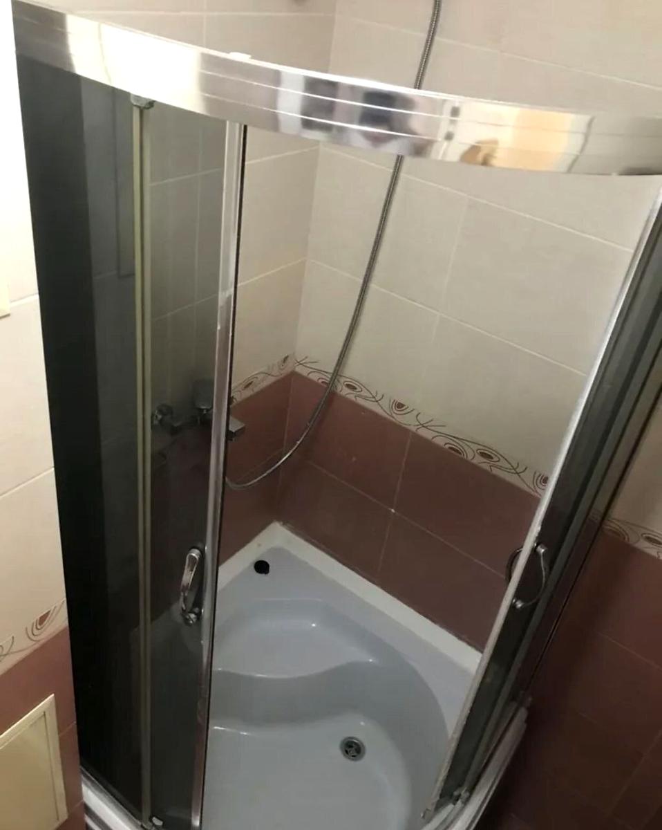 1863976798928649