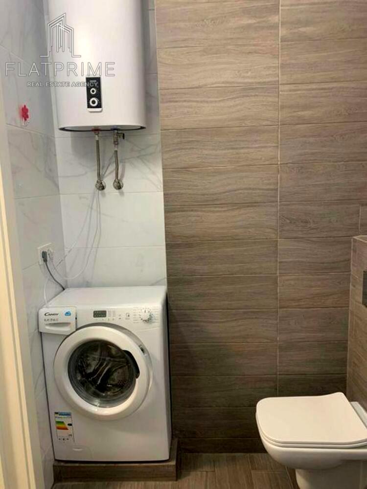 1863982417009845