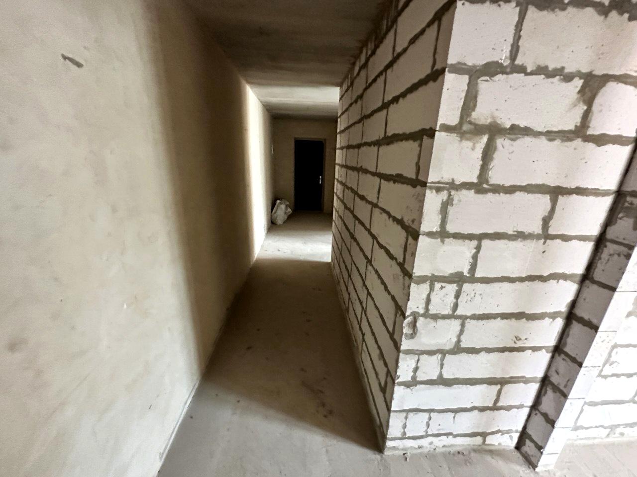 1863983956025999