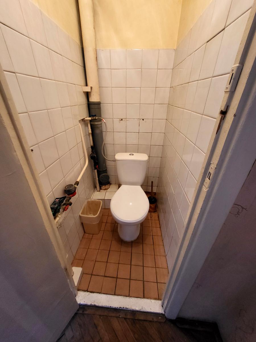 1863990468699016