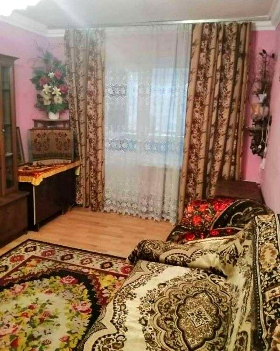 1863993517664295