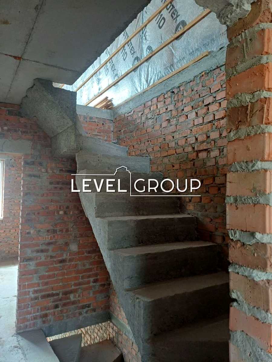 1863995737366419
