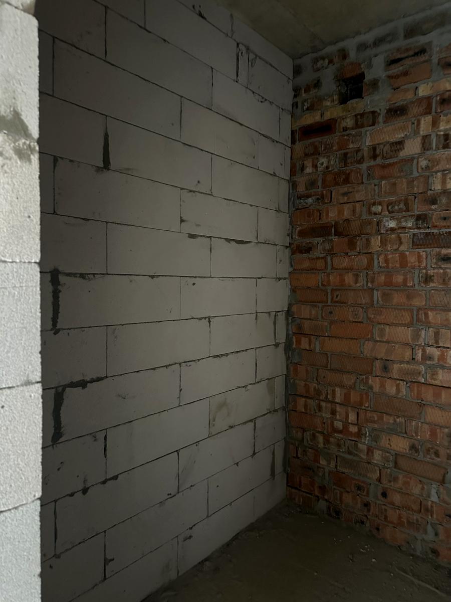 1863997161840685
