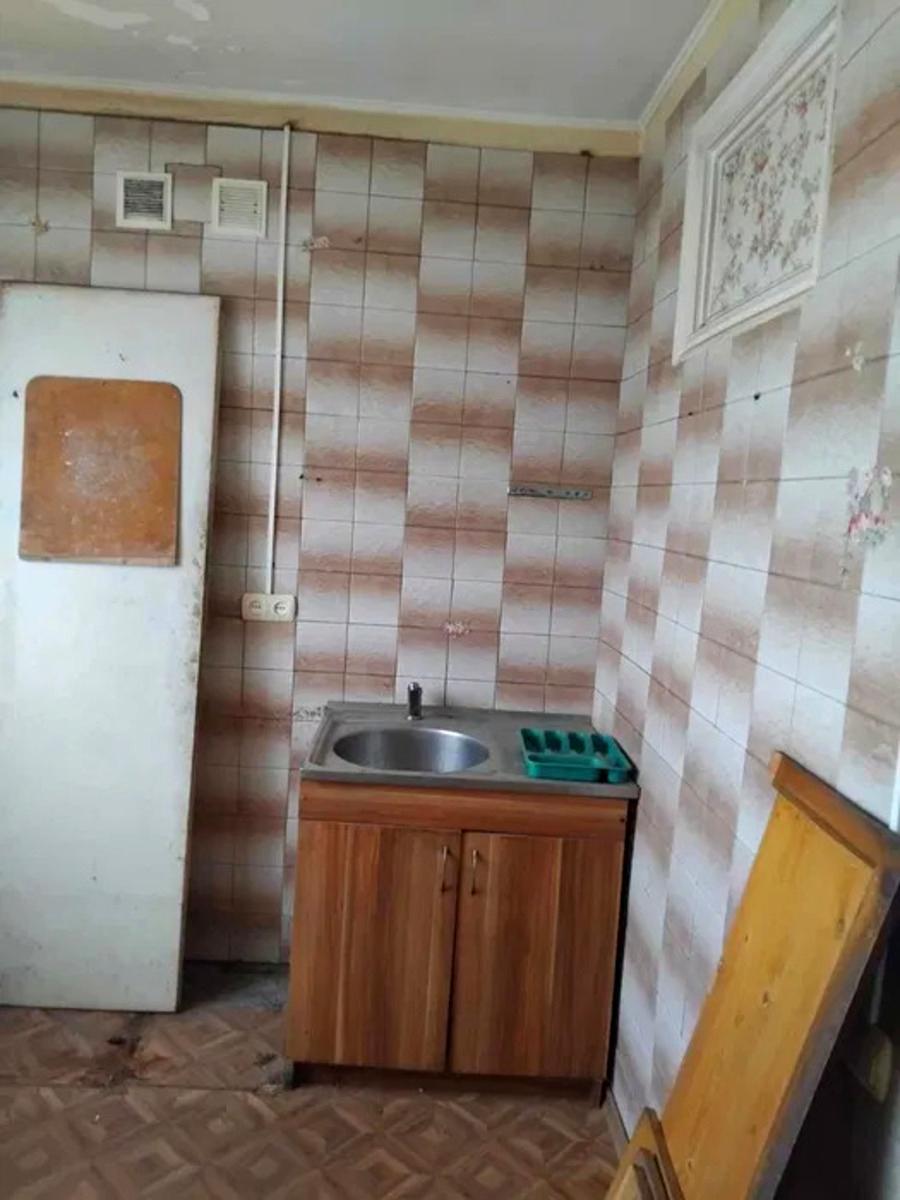 1864019176172628