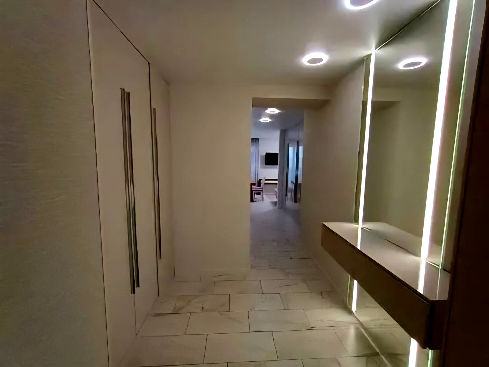 1864061908963059