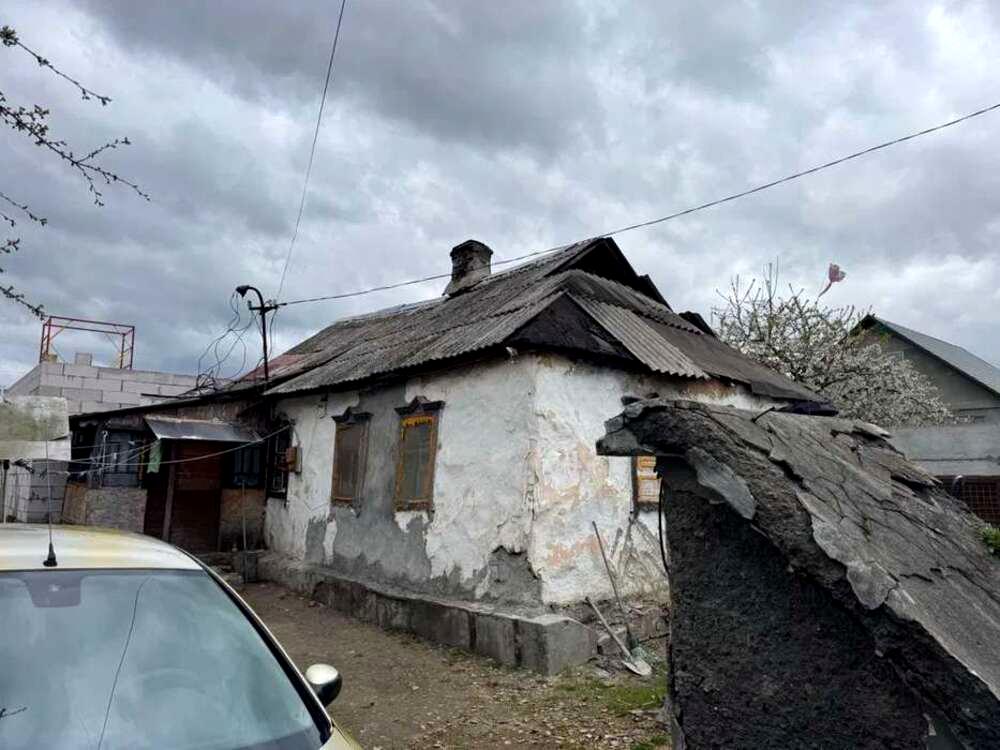 1864065963752722