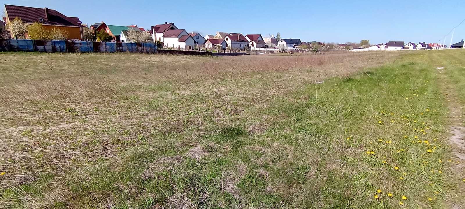 1864082407659351